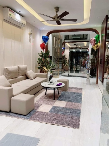 Bán nhà 7 tầng 57 m2 Hàng Hương, phường Hàng Mã, quận Hoàn Kiếm, Hà Nội